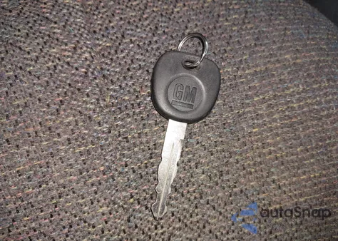 2000 Chevrolet Silverado 1500 из США, поврежденный, VIN 1GCEK14V2YE349851